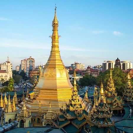 Sanctuary Hotel Yangon Luaran gambar